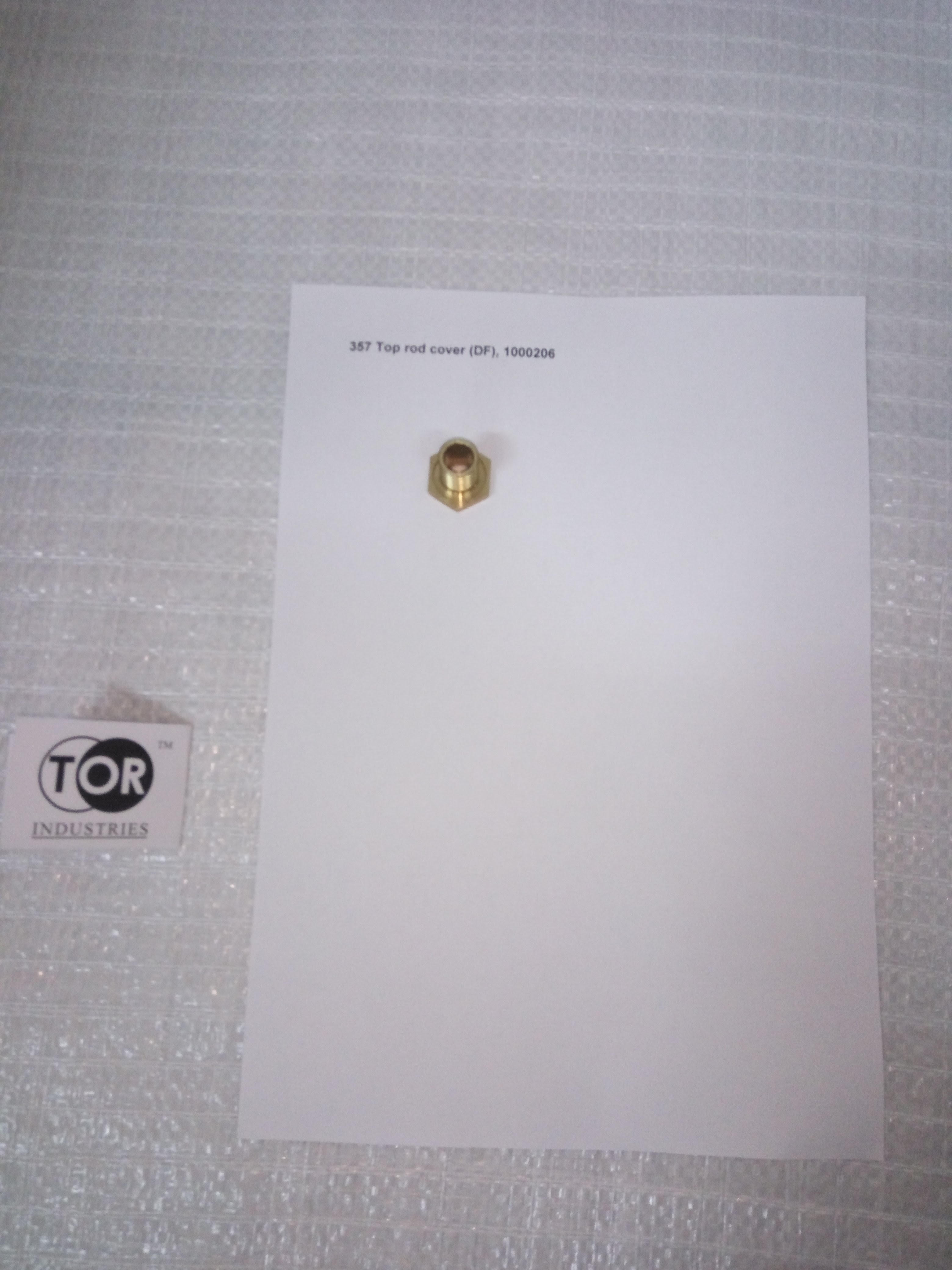 357 Крышка верхнего штока (Top rod cover) (DF)